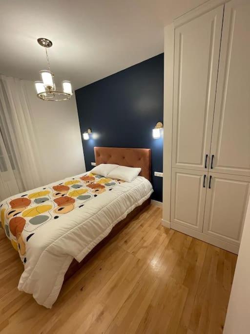 Confortable, Au Centre-ville Saint-Claude